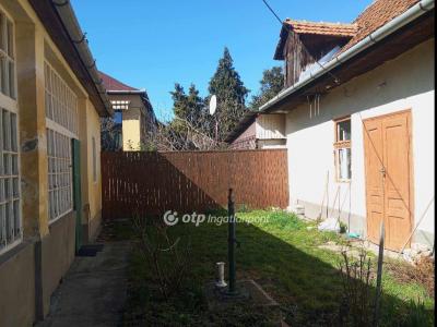 Eladó családi ház - 3400 Mezőkövesd