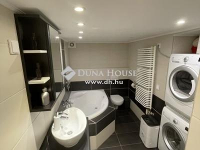 Eladó családi ház - 7635 Pécs