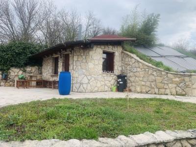 Eladó családi ház - 2533 Bajót