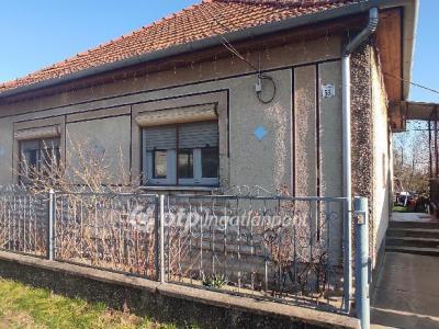 Eladó családi ház - 4090 Polgár