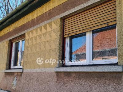 Eladó családi ház - 5000 Szolnok