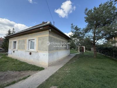 Eladó családi ház - 2243 Kóka
