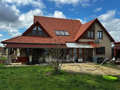 Eladó családi ház - 8246 Tótvázsony