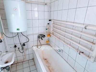 Eladó családi ház - 5126 Jászfényszaru