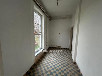 Eladó sorház - 4110 Biharkeresztes