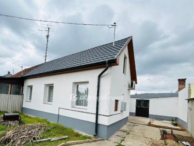 Eladó családi ház - 4033 Debrecen