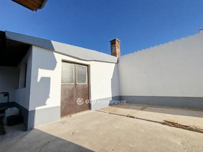 Eladó családi ház - 4033 Debrecen