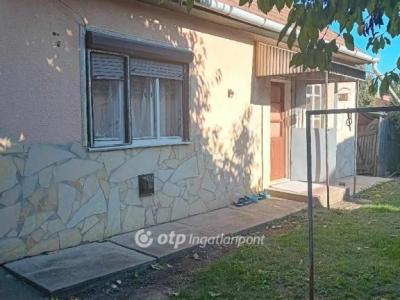 Eladó családi ház - 4200 Hajdúszoboszló