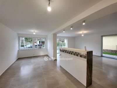 Eladó családi ház - 8600 Siófok