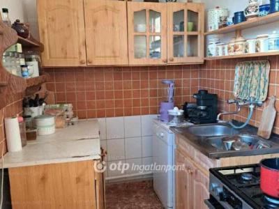 Eladó családi ház - 4243 Téglás