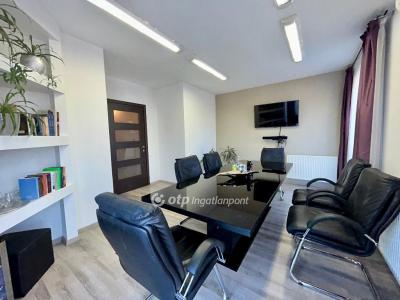 Eladó családi ház - 4028 Debrecen