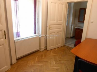 Eladó lakás - 1081 Budapest, VIII. kerület , Rákóczi út