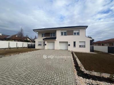 Eladó családi ház - 4002 Debrecen