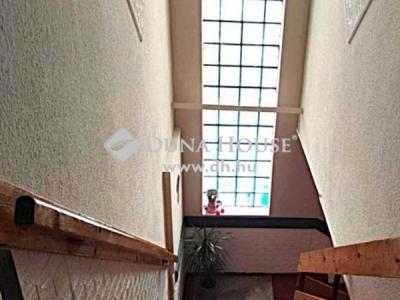 Eladó családi ház - 2519 Piliscsév