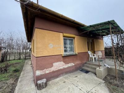 Eladó családi ház - 6000 Kecskemét, Ceglédi út