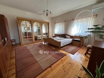 Eladó családi ház - 4432 Nyíregyháza