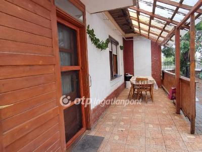 Eladó családi ház - 5331 Kenderes, Petőfi út