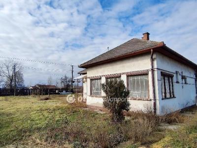 Eladó családi ház - 5331 Kenderes, Rákóczi út