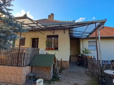Eladó családi ház - 2220 Vecsés