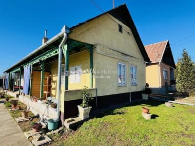 Eladó családi ház - 2764 Tápióbicske