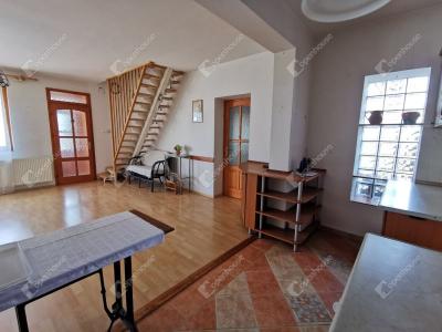 Eladó családi ház - 8220 Balatonalmádi