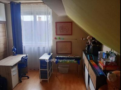 Eladó családi ház - 2030 Érd