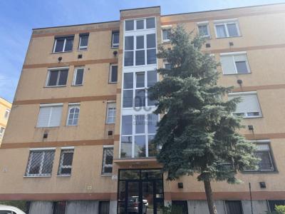 Eladó lakás - 1104 Budapest, X. kerület , Szentimrey út