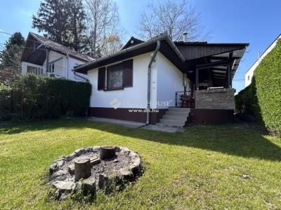 Eladó családi ház - 6500 Baja