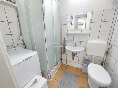 Eladó családi ház - 2162 Őrbottyán