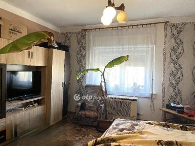 Eladó családi ház - 3060 Pásztó