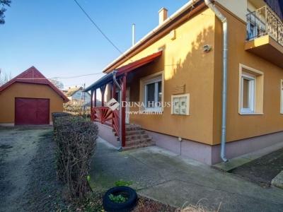 Eladó családi ház - 2730 Albertirsa