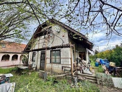 Eladó családi ház - 2030 Érd