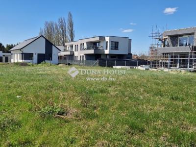 Eladó lakóövezeti telek - 8646 Balatonfenyves