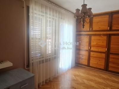 Eladó családi ház - 2220 Vecsés