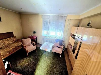 Eladó családi ház - 2730 Albertirsa