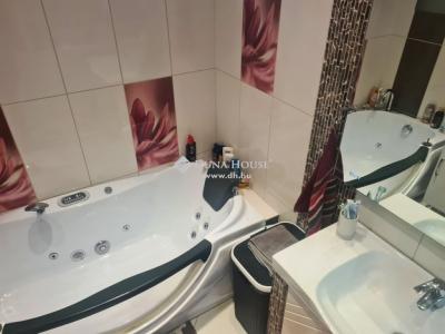 Eladó családi ház - 8600 Siófok