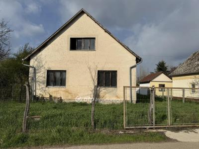 Eladó családi ház - 5350 Tiszafüred