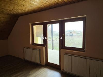Eladó családi ház - 2600 Vác