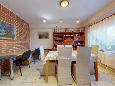 Eladó családi ház - 3700 Kazincbarcika