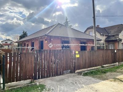 Eladó családi ház - 2213 Monor Monorierdő