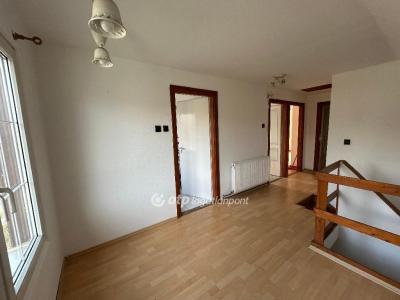 Eladó családi ház - 4405 Nyíregyháza