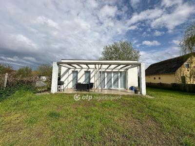 Eladó családi ház - 4405 Nyíregyháza