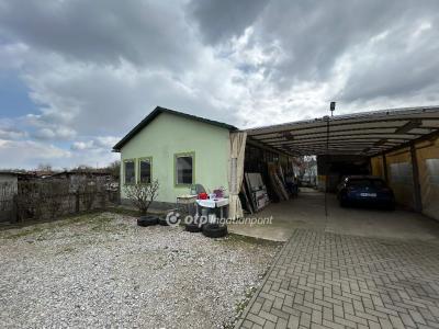 Eladó családi ház - 4225 Debrecen