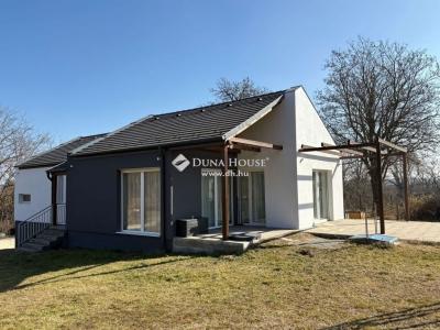 Eladó családi ház - 2162 Őrbottyán, József Attila utca