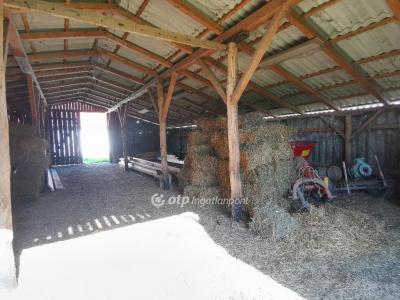 Eladó családi ház - 2344 Dömsöd