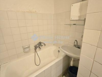 Eladó lakás - 7623 Pécs