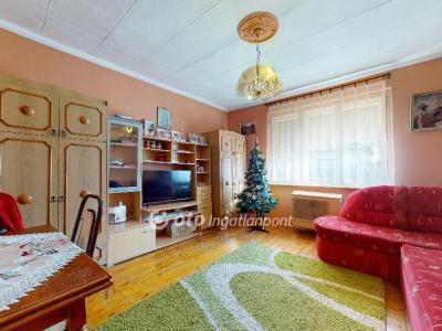 Eladó családi ház - 4090 Polgár, Kárpát utca