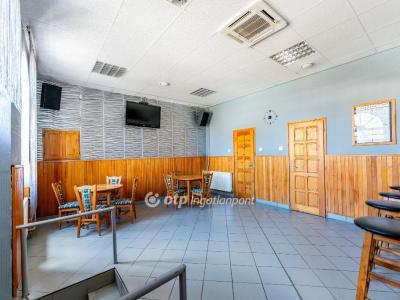 Eladó utcai bejáratú üzlethelység - 4090 Polgár, Taskó utca