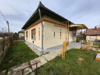 Eladó családi ház - 5310 Kisújszállás