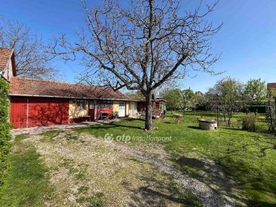 Eladó családi ház - 4100 Berettyóújfalu